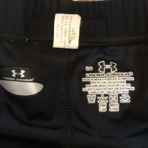 Under Armour Compression 8" Shorts size L - Picture 2 of 4